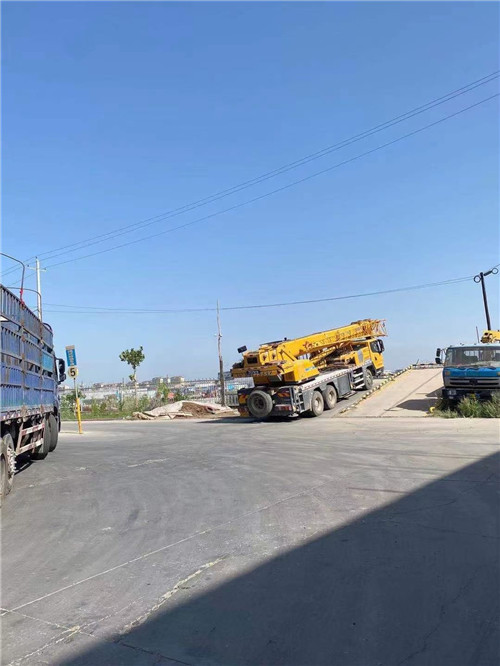 商都县25吨吊车的租赁价格大概是多少？